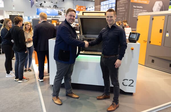 Handshake_Formnext__bearb