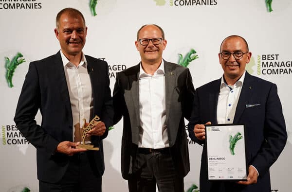 Joachim_Ley__von_links__Olaf_Kanig_und_Wolfgang_Mayer_ZIEHL-ABEGG_bearb