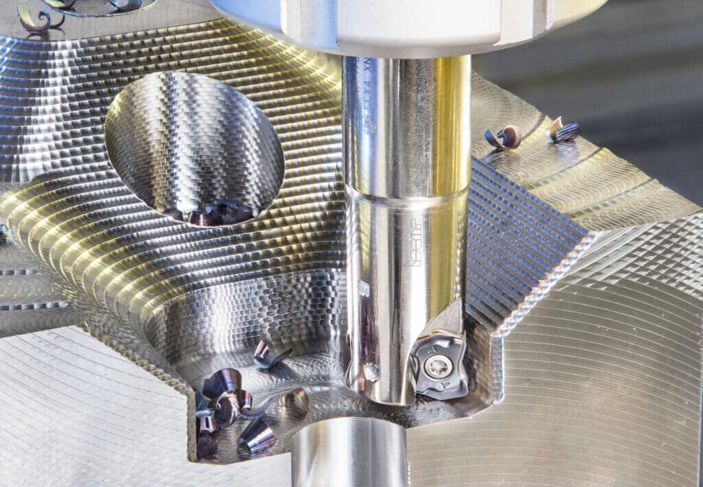 25-05-22_ISCAR_FRAESEN_FB_Neue Maßstäbe_03